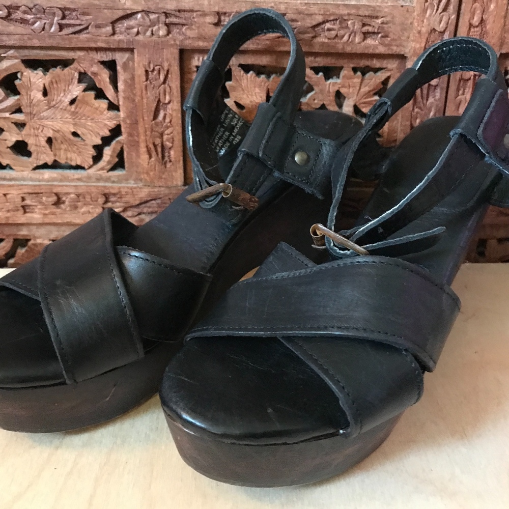 FREEBIRD by STEVEN "CAPE" Platform Sandals Black 7